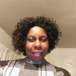 Meet your Posher, Faith